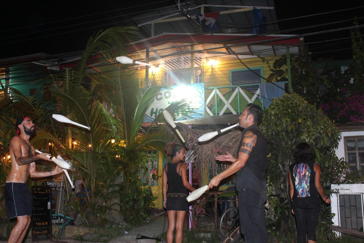 Coconut Hostel Bocas Town Εξωτερικό φωτογραφία