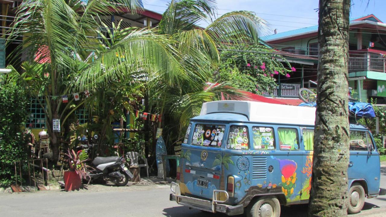 Coconut Hostel Bocas Town Εξωτερικό φωτογραφία